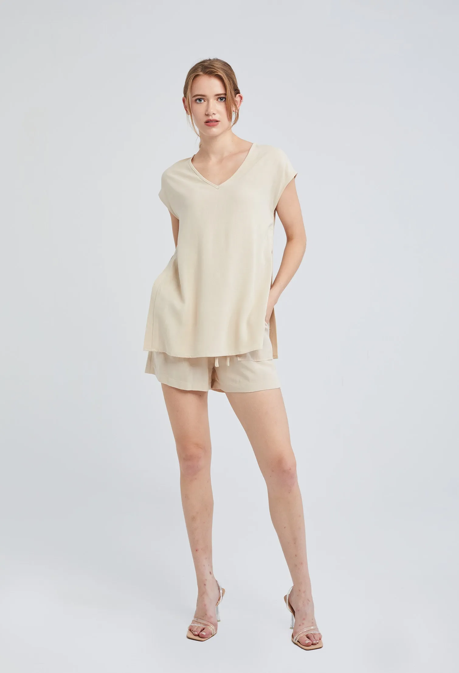 Relaxed Side Split Top